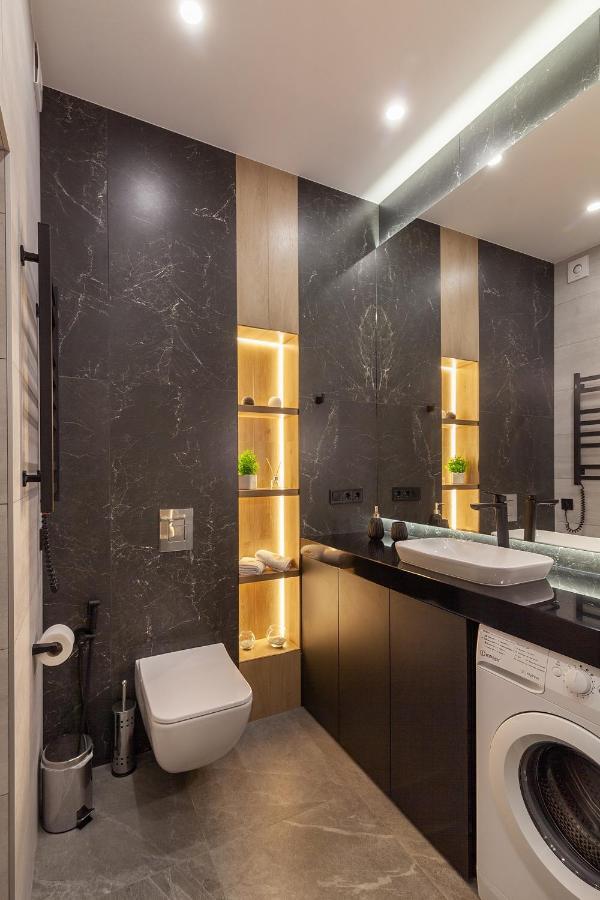 Royal Apartament On Voloshyna 2 Львов Экстерьер фото